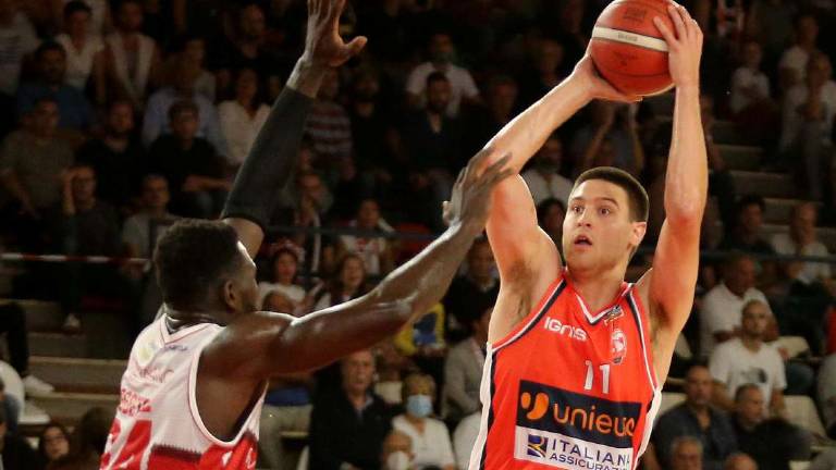 Basket A2, Rbr vince il primo derby: ha in mano Adrian Basket A2, Rbr vince il primo derby: ha in mano Adrian