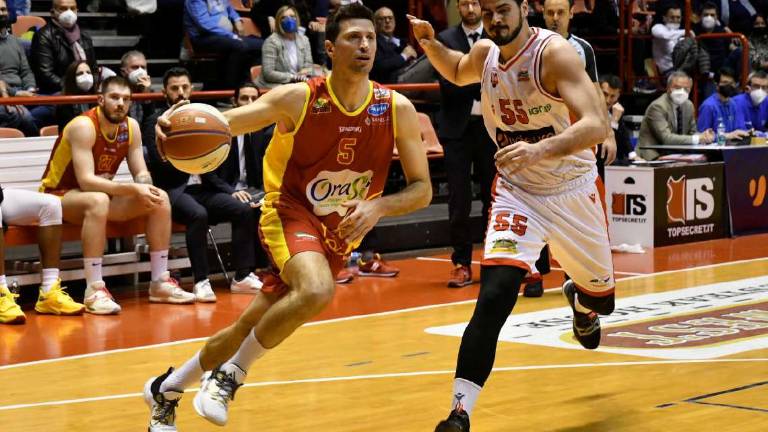 Basket A2, Daniele Cinciarini e l'addio all'OraSì: Grazie per due anni eccezionali Basket A2, Daniele Cinciarini e l'addio all'OraSì: Grazie per due anni eccezionali