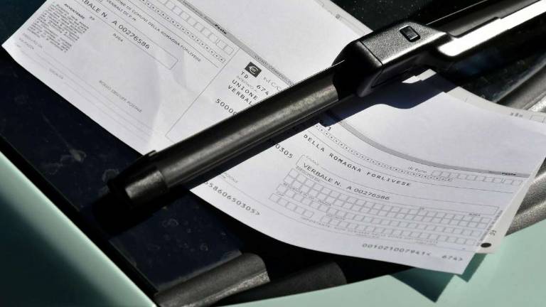 Cervia, cambia l'indirizzo e non paga le multe dell'autovelox Cervia, cambia l'indirizzo e non paga le multe dell'autovelox
