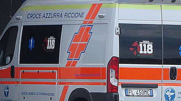 Cattolica, malore mentre guida lo scooter: grave 35enne Cattolica, malore mentre guida lo scooter: grave 35enne