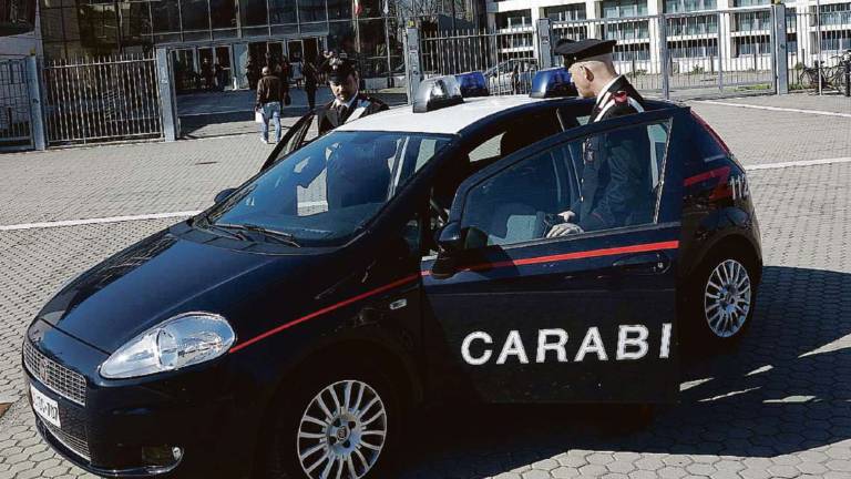 Minaccia di uccidere i genitori e dare fuoco all'hotel: arrestato albergatore di Rimini Minaccia di uccidere i genitori e dare fuoco all'hotel: arrestato albergatore di Rimini