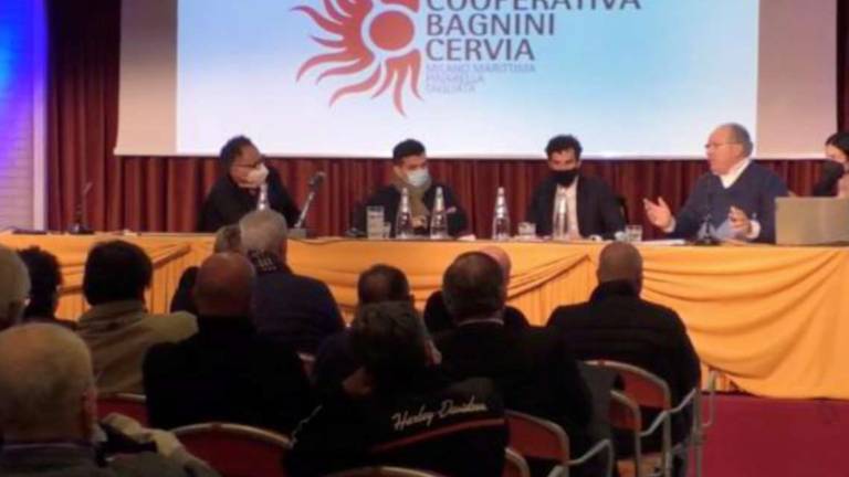 Cervia, la coop bagnini: consorzio per partecipare all'asta spiagge Cervia, la coop bagnini: consorzio per partecipare all'asta spiagge
