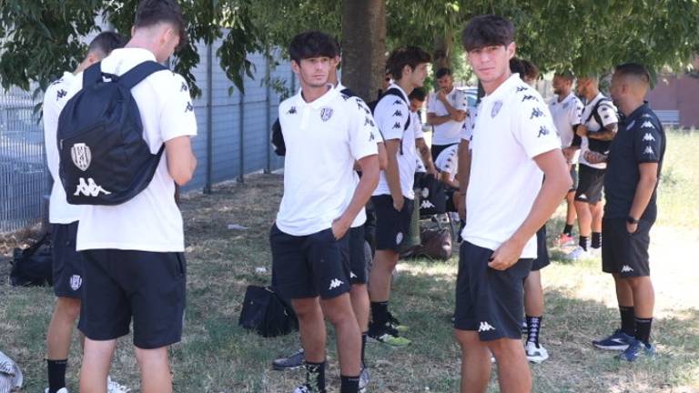 Calcio C, i gemelli Shpendi convocati nella Under 21 albanese per il test di mercoledì a San Marino Calcio C, i gemelli Shpendi convocati nella Under 21 albanese per il test di mercoledì a San Marino