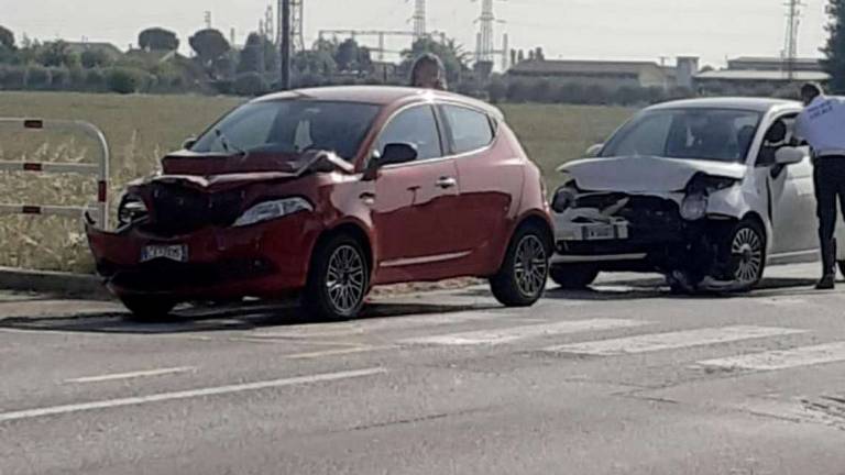 Via Cesenatico: incidente e proteste per asfalto rotto e velocità Via Cesenatico: incidente e proteste per asfalto rotto e velocità