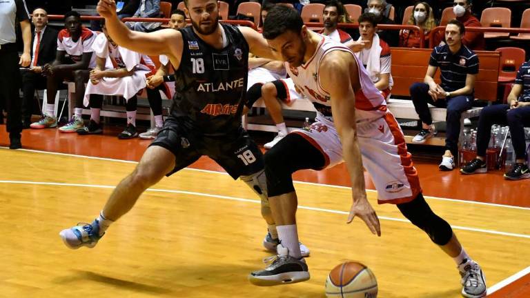 Basket B, Rimini prova il colpo-Schina Basket B, Rimini prova il colpo-Schina