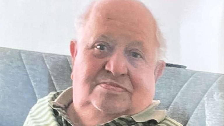 É morto Celso, lo storico cuoco del Gallery's Pub di Cesena É morto Celso, lo storico cuoco del Gallery's Pub di Cesena
