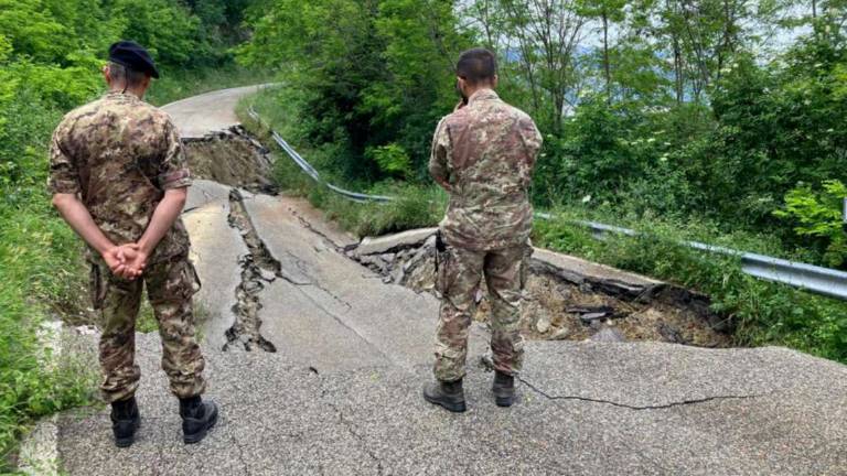 Imola, Casolana distrutta dalle frane. Resterà chiusa a lungo Imola, Casolana distrutta dalle frane. Resterà chiusa a lungo