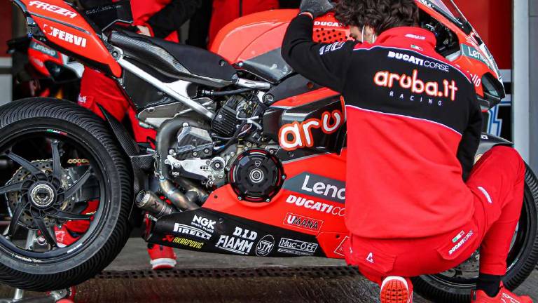 Sbk, oggi a Misano tocca alle due ruote con la Ducati di Rinaldi Sbk, oggi a Misano tocca alle due ruote con la Ducati di Rinaldi