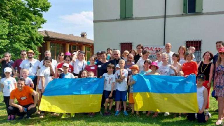 Faenza, dalla Caritas una ambulanza nelle zone di guerra in Ucraina Faenza, dalla Caritas una ambulanza nelle zone di guerra in Ucraina