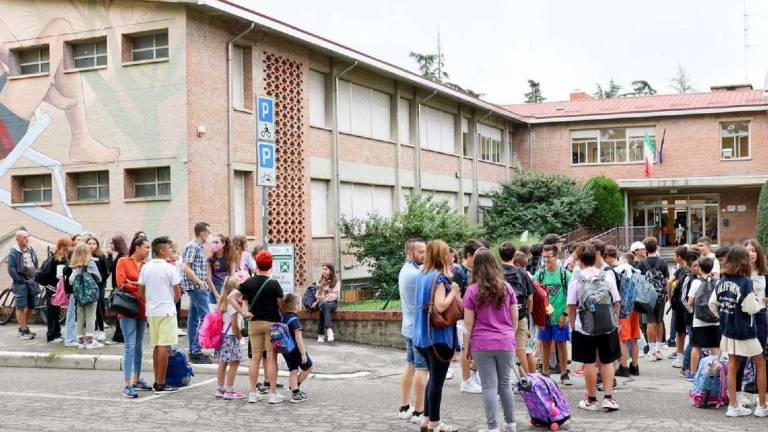 Scuola, caro libri e cancelleria come districarsi e risparmiare Scuola, caro libri e cancelleria come districarsi e risparmiare