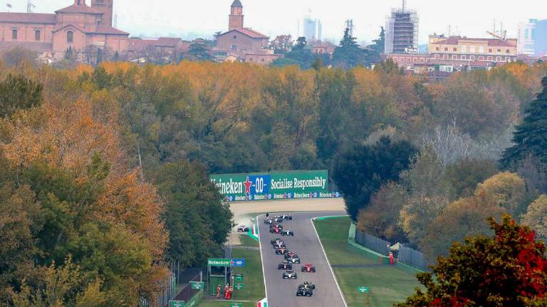 Formula 1, Imola nel calendario 2021? Per il sito ufficiale sì Formula 1, Imola nel calendario 2021? Per il sito ufficiale sì