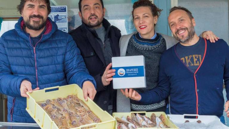 Rimini. La startup del pesce fresco: dalla rete alla cucina già pulito Rimini. La startup del pesce fresco: dalla rete alla cucina già pulito