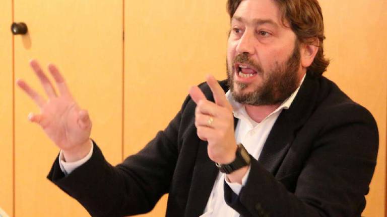 Poltronaro a chi? Volano gli stracci in politica a San Marino Poltronaro a chi? Volano gli stracci in politica a San Marino