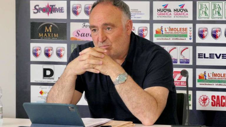 Calcio C, De Sarlo: Vendo l'Imolese ma non a Deni Calcio C, De Sarlo: Vendo l'Imolese ma non a Deni