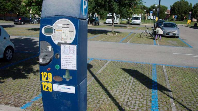Ravenna, dai parcometri 2,4 milioni di euro nel 2023 Ravenna, dai parcometri 2,4 milioni di euro nel 2023