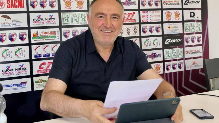 Calcio, l'Imolese comunica: Depositata la fideiussione necessaria all'iscrizione al prossimo campionato di Serie C Calcio, l'Imolese comunica: Depositata la fideiussione necessaria all'iscrizione al prossimo campionato di Serie C