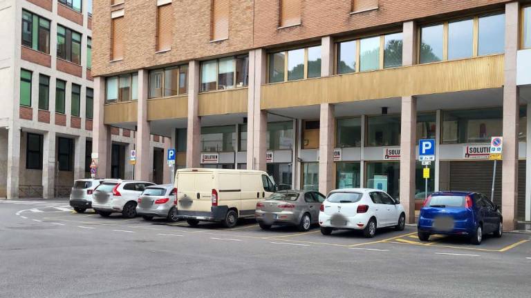Ravenna, petizione dei residenti del centro Ridateci i posti auto Ravenna, petizione dei residenti del centro Ridateci i posti auto