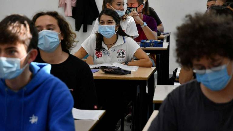 Il green pass non ferma la scuola: A Forlì niente dissidenti Il green pass non ferma la scuola: A Forlì niente dissidenti