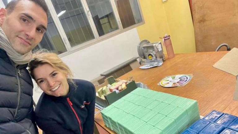 Faenza, coppia di ingegneri lancia La Signora dei Saponi: Ne produciamo mille al giorno Faenza, coppia di ingegneri lancia La Signora dei Saponi: Ne produciamo mille al giorno