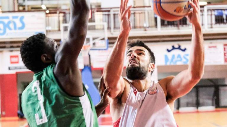 Basket B Supercoppa, Imola ad Ancona: obiettivo Cento Basket B Supercoppa, Imola ad Ancona: obiettivo Cento