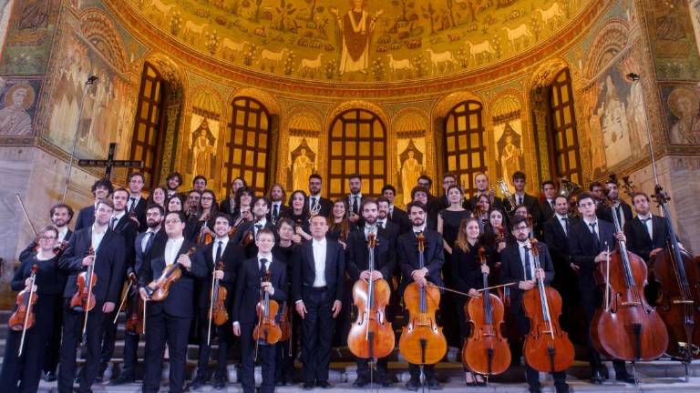 Concerto di Olmi a Forlì e Ravenna: Mozart per l'Ucrana Concerto di Olmi a Forlì e Ravenna: Mozart per l'Ucrana