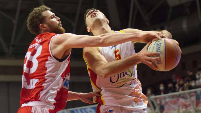 Basket A2, capitan Cinciarini certifica la rinascita dell'OraSì Basket A2, capitan Cinciarini certifica la rinascita dell'OraSì