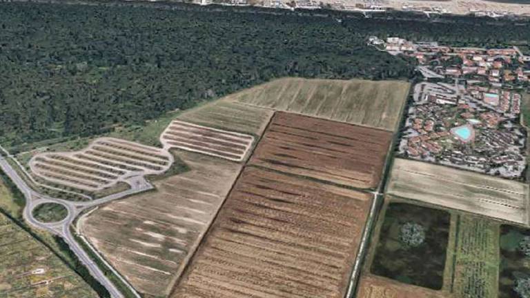 Rigassificatore, impianti a terra a 400 metri da Punta Marina Rigassificatore, impianti a terra a 400 metri da Punta Marina