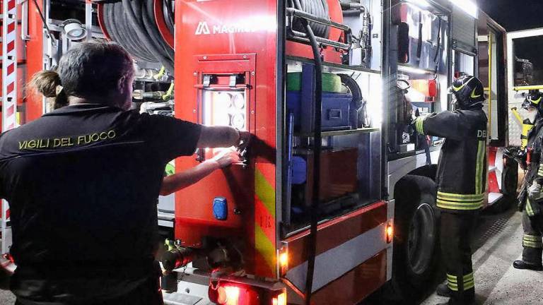 Riccione. Friggitrice in fiamme, ristorante evacuato Riccione. Friggitrice in fiamme, ristorante evacuato