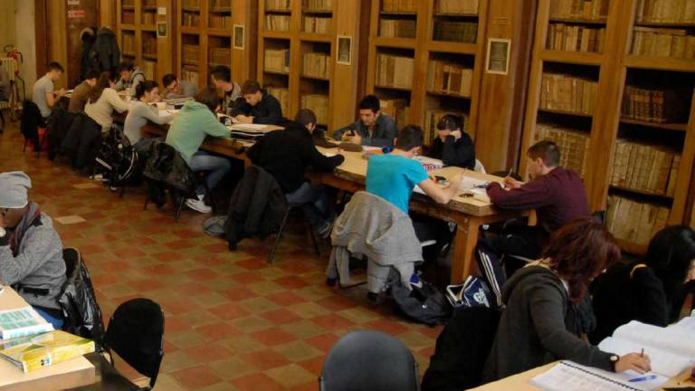 Forlì. Biblioteca, si amplia l'orario di apertura Forlì. Biblioteca, si amplia l'orario di apertura