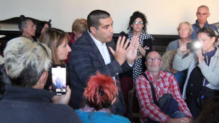 Ponte sul Lamone, protesta in consiglio a Ravenna: è scontro Ponte sul Lamone, protesta in consiglio a Ravenna: è scontro