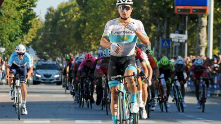Ciclismo, da Riccione a Cesenatico è il giorno del Pantani Ciclismo, da Riccione a Cesenatico è il giorno del Pantani