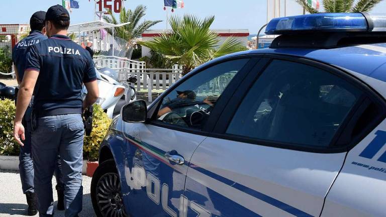 Rimini spartita tra bande di tunisini a nord e marocchini a sud? Quattro arresti della Polizia Rimini spartita tra bande di tunisini a nord e marocchini a sud? Quattro arresti della Polizia