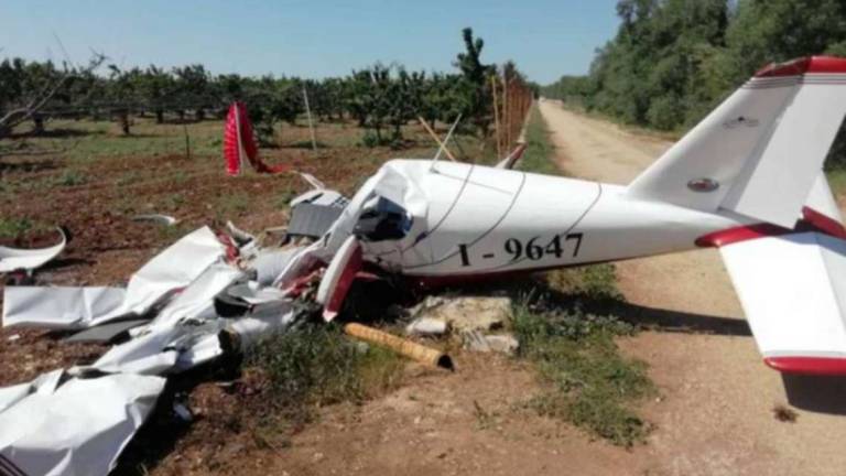 Ravenna, il pilota dell'incidente aereo vivo dopo un altro schianto Ravenna, il pilota dell'incidente aereo vivo dopo un altro schianto