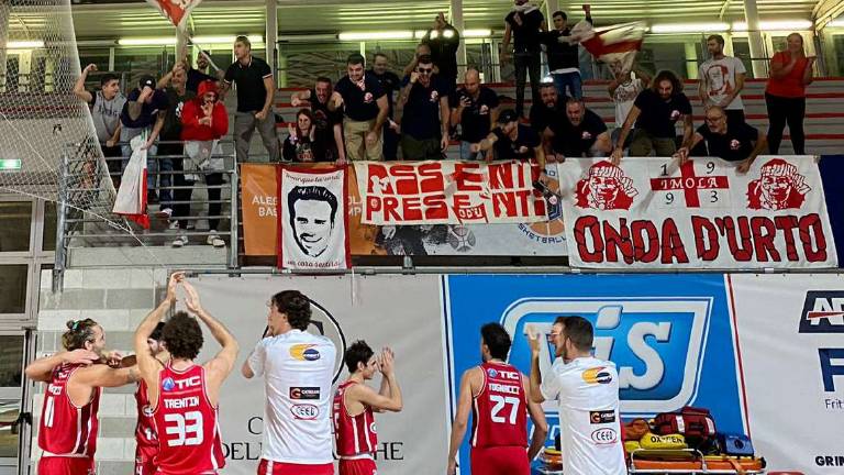 Basket B, Andrea Costa: il gruppo fa già la differenza Basket B, Andrea Costa: il gruppo fa già la differenza