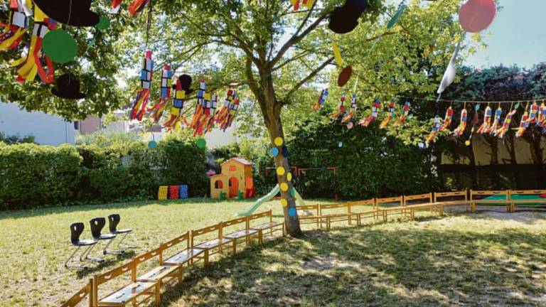 La gita salta per l'alluvione: dai bimbi dell'asilo di Rimini una ricca donazione all'agriturismo di Ranchio La gita salta per l'alluvione: dai bimbi dell'asilo di Rimini una ricca donazione all'agriturismo di Ranchio