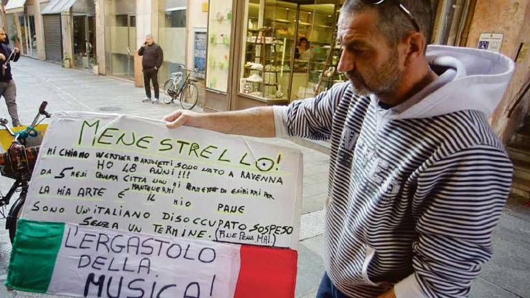 Sfuriata contro bimbo, assolto il menestrello di Ravenna Sfuriata contro bimbo, assolto il menestrello di Ravenna