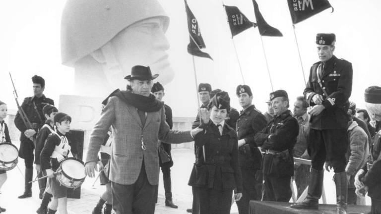 Torna Roma di Fellini: frammenti di vita in un film capitale Torna Roma di Fellini: frammenti di vita in un film capitale