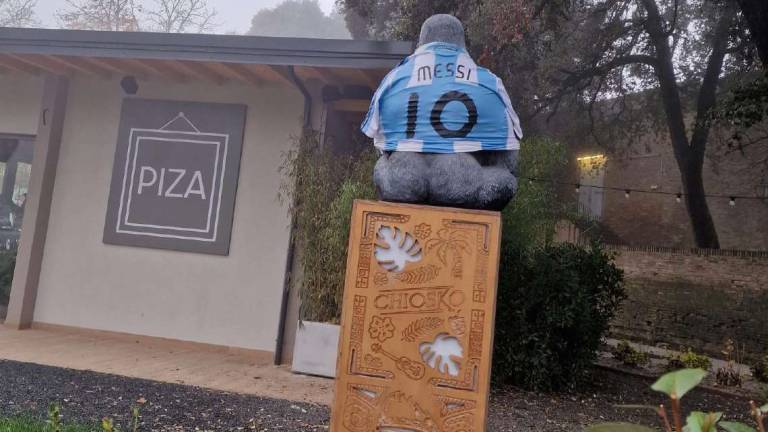 Cesena, Messi conquista una statua ai Savelli Cesena, Messi conquista una statua ai Savelli