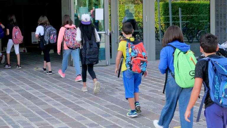 Imola, la scuola riparte con gli stessi problemi di tre anni fa Imola, la scuola riparte con gli stessi problemi di tre anni fa