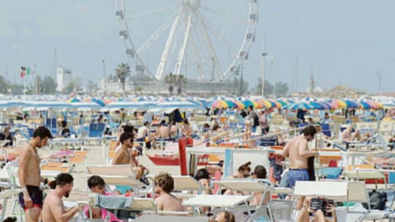 Spiagge, il magazine Usa mette Rimini al 6° posto in Italia Spiagge, il magazine Usa mette Rimini al 6° posto in Italia