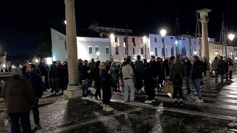 «No al coprifuoco»: a Cesenatico la protesta è anticipata a giovedì alle 21 «No al coprifuoco»: a Cesenatico la protesta è anticipata a giovedì alle 21