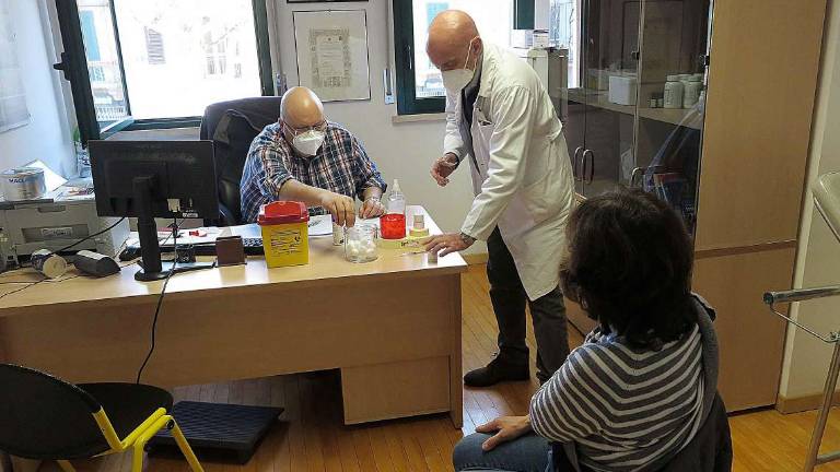 Rimini. Covid, i medici di base: siamo sotto assedio Rimini. Covid, i medici di base: siamo sotto assedio