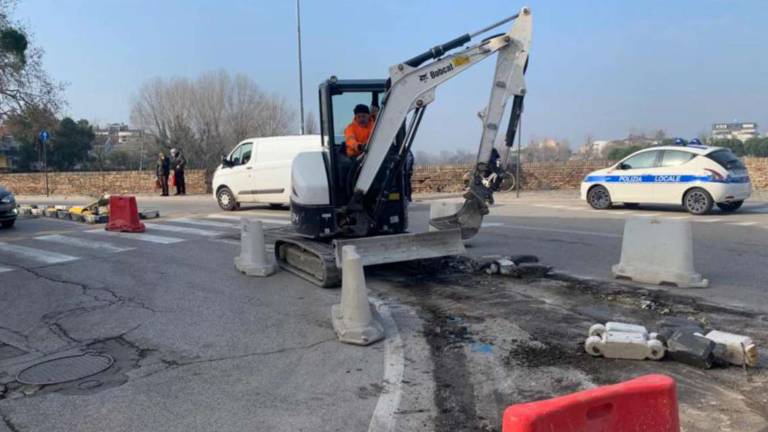 Rimini. Cambia la viabilità nella zona del Ponte di Tiberio GALLERY Rimini. Cambia la viabilità nella zona del Ponte di Tiberio GALLERY