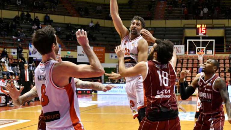 Basket A2, Unieuro: anche a Pasqua è sempre Natali Basket A2, Unieuro: anche a Pasqua è sempre Natali