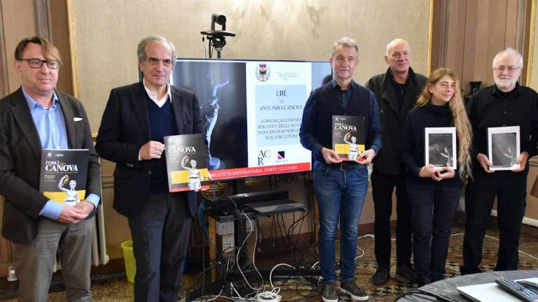Forlì. L'Ebe del Canova non si sposta e verrà restaurata Forlì. L'Ebe del Canova non si sposta e verrà restaurata