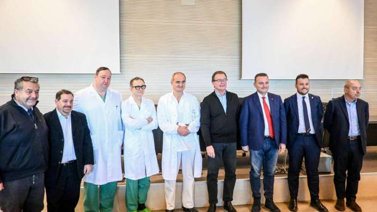Ospedale Imola, grazie al robot previsti 150 interventi in un anno Ospedale Imola, grazie al robot previsti 150 interventi in un anno
