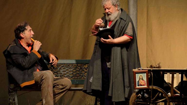 Lello Arena aspetta il Godot di Beckett a Cesenatico Lello Arena aspetta il Godot di Beckett a Cesenatico