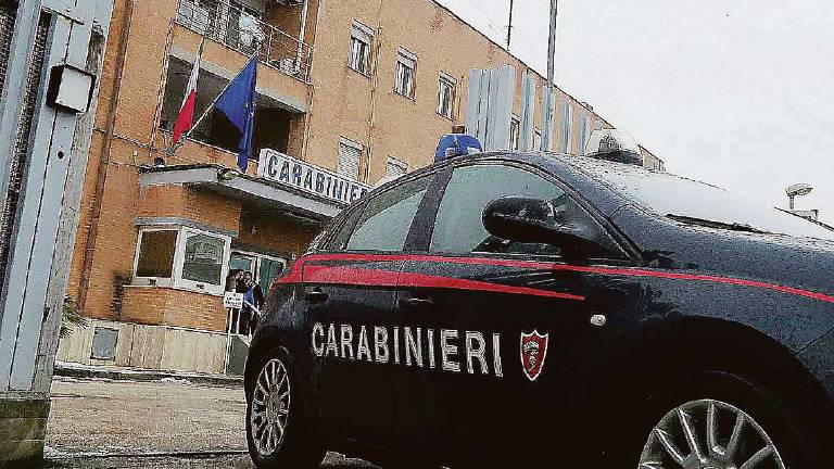 Bivaccavano in due alberghi in disuso a Miramare di Rimini: quattro denunciati per invasione di edificio Bivaccavano in due alberghi in disuso a Miramare di Rimini: quattro denunciati per invasione di edificio