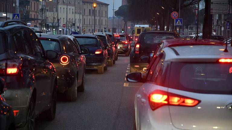 Mobilità sostenibile Tornano i bonus per le auto ibride Mobilità sostenibile Tornano i bonus per le auto ibride