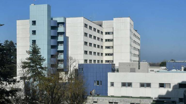 Forlì. Pazienti Covid dimezzati in ospedale Forlì. Pazienti Covid dimezzati in ospedale
